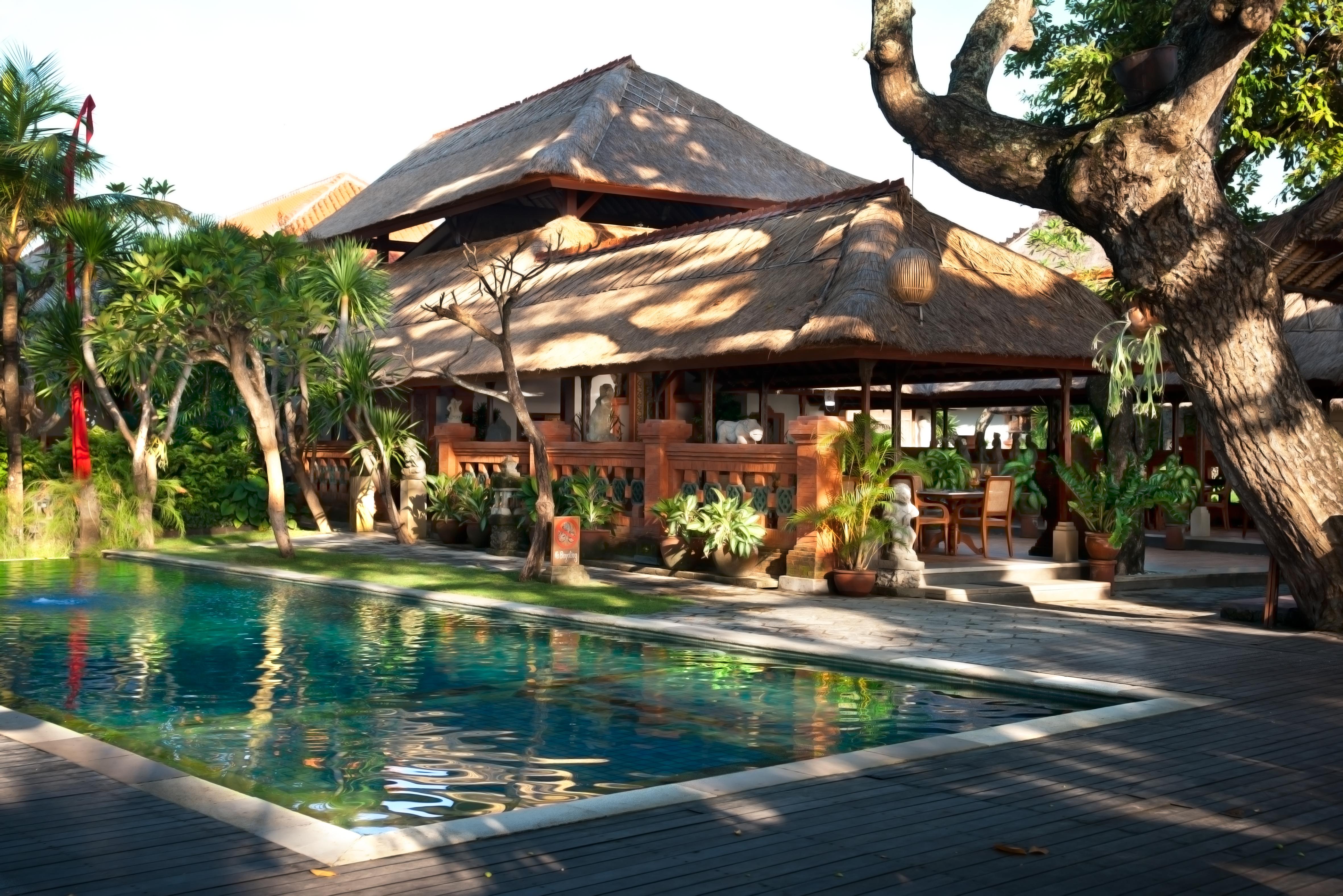 Tandjung Sari 4*