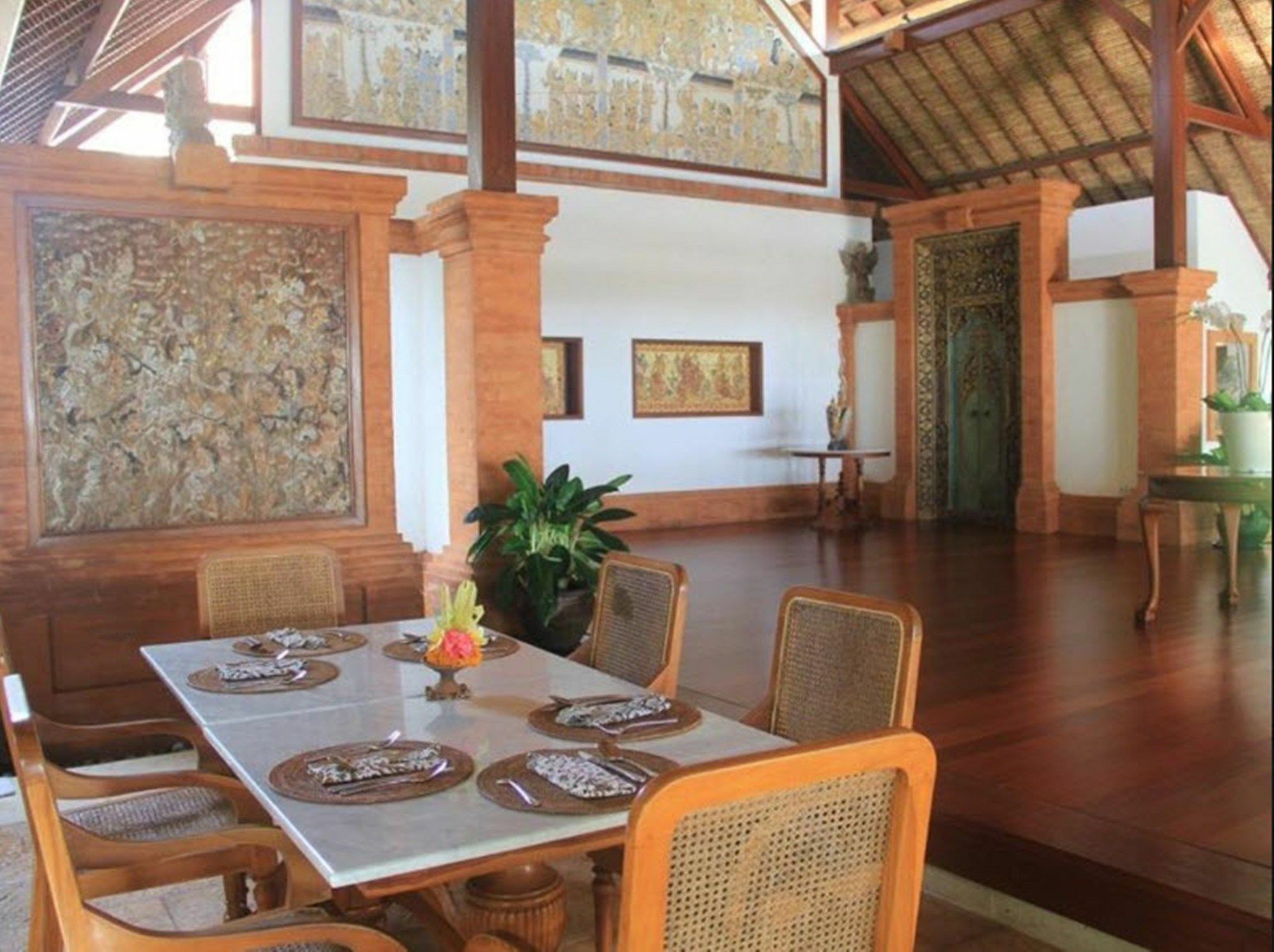 Tandjung Sari Resort